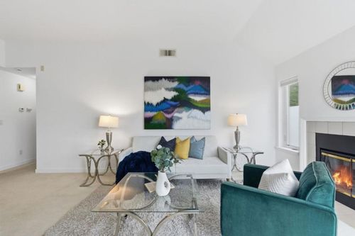 apt-2-755 Mountain View Dr, Daly City, CA, 94014-3719 | Card Image