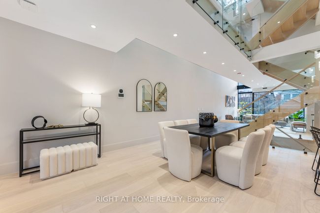 37 Kenilworth Ave, House other with 4 bedrooms, 6 bathrooms and 1 parking in Toronto ON | Image 22