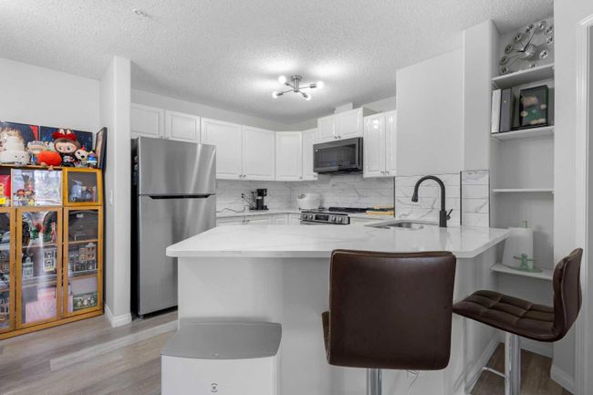 211 - 6000 Somervale Court Sw, Home with 2 bedrooms, 2 bathrooms and 1 parking in Calgary AB | Image 8