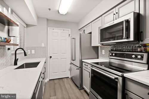 406-1504 Lincoln Way, MCLEAN, VA, 22102-5857 | Card Image