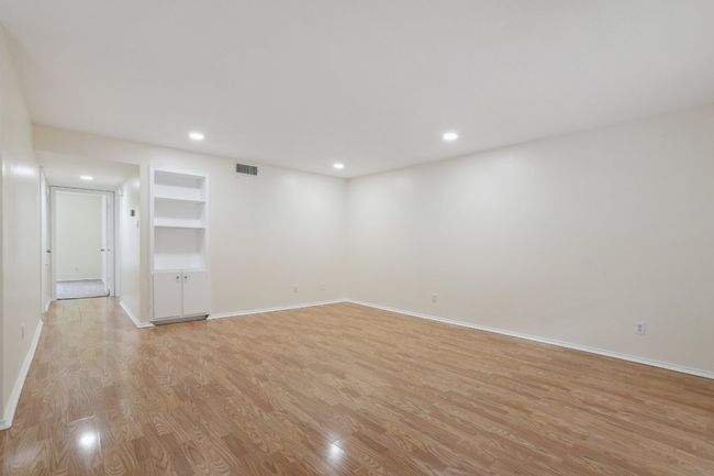APT-210 - 2401 Leon St, Condo with 2 bedrooms, 2 bathrooms and 2 parking in Austin TX | Image 8