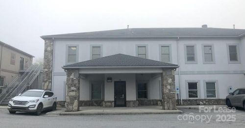 a-16 Physician Dr, Clyde, NC, 28721-8486 | Card Image