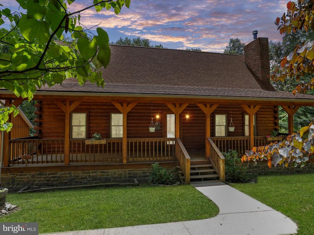 Round Top Ln, Berkeley Springs, WV 25411