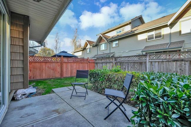 27 - 22977 116 Avenue, Townhouse with 3 bedrooms, 2 bathrooms and 2 parking in Maple Ridge BC | Image 31
