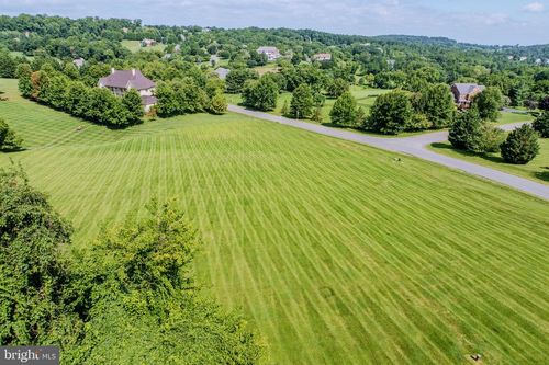 40611 Farm Market Rd, Leesburg, VA, 20176-7106 | Card Image