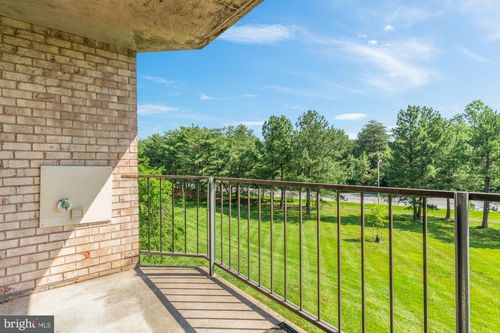 apt-302-6930 Hanover Pkwy, GREENBELT, MD, 20770-2212 | Card Image