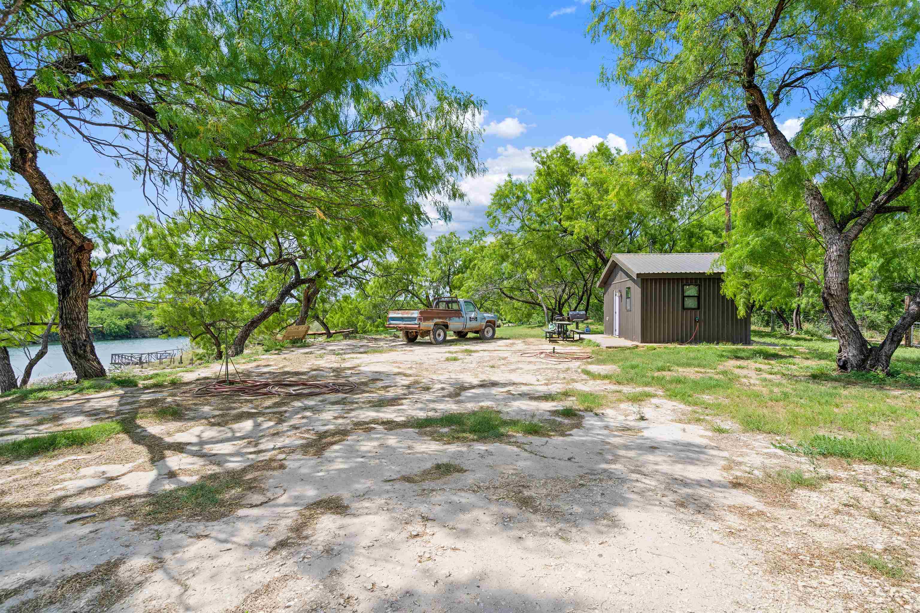 Land in Del Rio 3