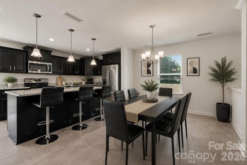 39-427 Amberly Cir, Pageland, SC, 29728-1205 | Card Image
