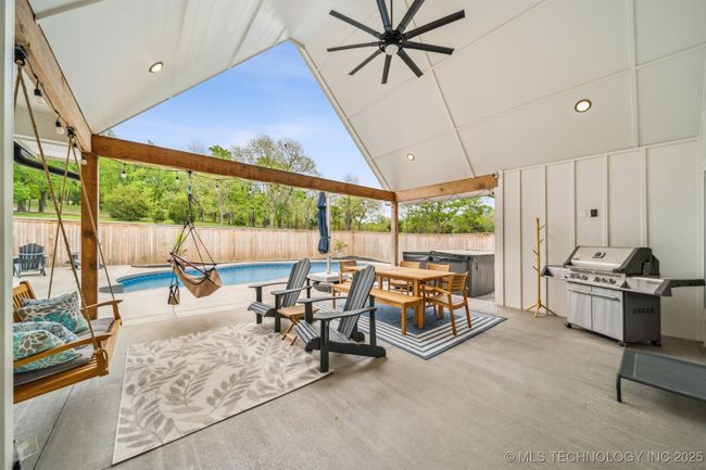 19967 S Wind Ridge Dr, House other with 4 bedrooms, 3 bathrooms and null parking in Claremore OK | Image 28
