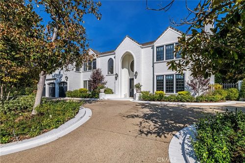 4550 Encino Ave, Encino, CA, 91316-3850 | Card Image