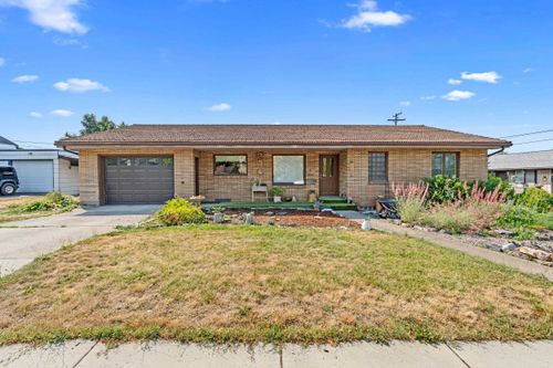 910 E Elep Ave, Colville, WA, 99114-3326 | Card Image