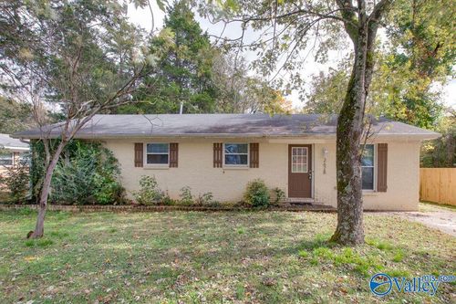 2628 Thornhill Rd Nw, Huntsville, AL, 35810-3756 | Card Image