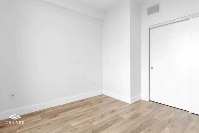 2907 - 10428 Whalley Blvd, Condo with 1 bedrooms, 1 bathrooms and 1 parking in Surrey BC | Image 12