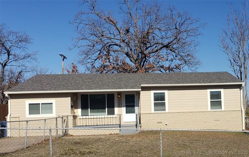 427 E 40th Place N, Tulsa, OK, 74106 | Card Image