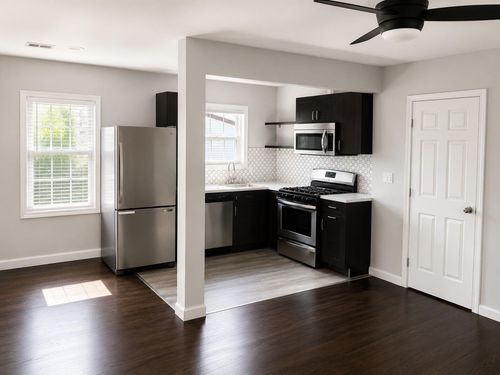1825 1/2 Santa Rosa St, Houston, TX, 77023-2530 | Card Image