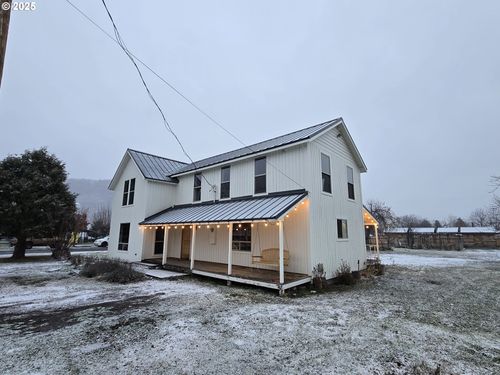 203 N Alder St, Wallowa, OR, 97885-8405 | Card Image