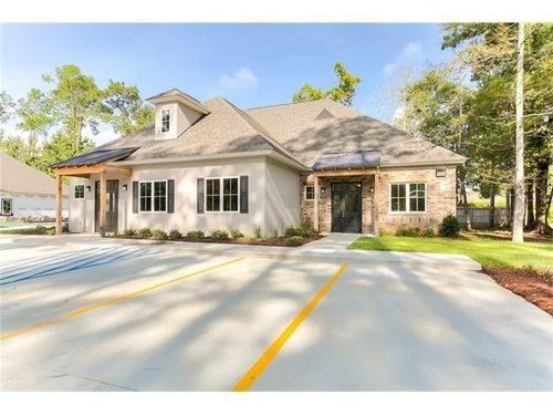 2-220 Park Pl, Covington, LA, 70433-5267 | Card Image