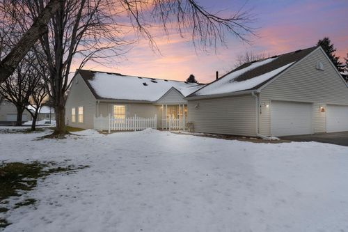 410 Sarazin St, Shakopee, MN, 55379-3907 | Card Image