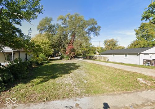 576 Lynn St, Indianapolis, IN, 46222-3812 | Card Image