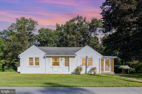 1228 Sagerville Rd, BAINBRIDGE, PA, 17502-9337 | Card Image