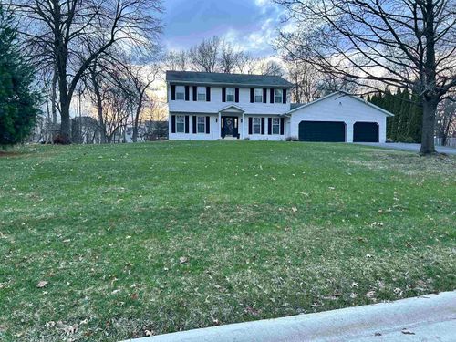 676 Sioux Drive, Freeport, IL, 61032 | Card Image