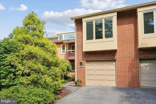 10719 Gloxinia Dr, ROCKVILLE, MD, 20852-3442 | Card Image