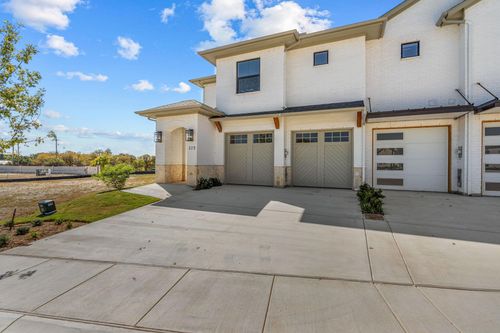 173 Hulen Cir, Aledo, TX, 76008-4374 | Card Image