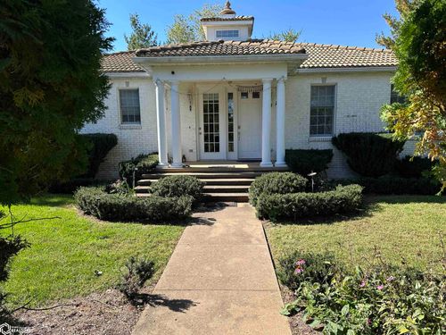 1946 Mansion Dr, Fairfield, IA, 52556-9023 | Card Image