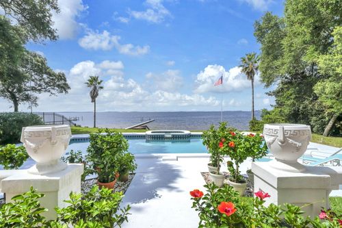 93 Meigs Dr, SHALIMAR, FL, 32579-2145 | Card Image
