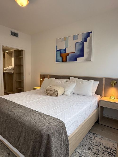 804-225 N Miami Ave, North Miami, FL, 33128-1965 | Card Image