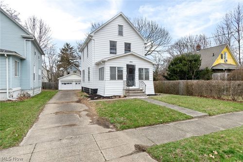 462 Spaulding St, Akron, OH, 44310-2833 | Card Image