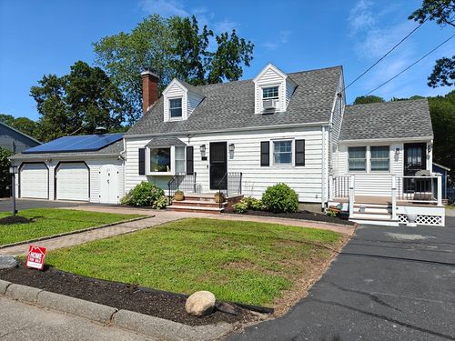 27 Holland St, Saugus, MA, 01906-2233 | Card Image