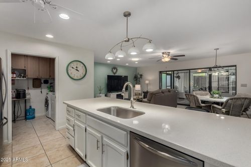464-2105 S Zinnia, Mesa, AZ, 85209-5287 | Card Image
