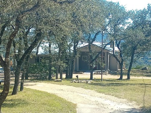 6300 Paradise Manor Cir, Marble Falls, TX, 78654-4037 | Card Image