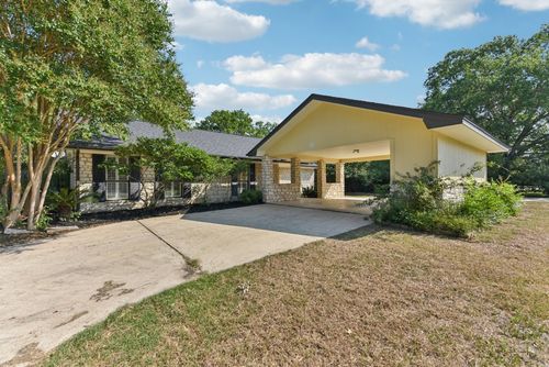 503 Hackberry St, Lockhart, TX, 78644-3042 | Card Image