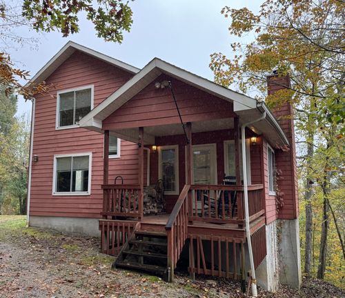 1052 Cherokee Dr, Smithville, TN, 37166-1038 | Card Image