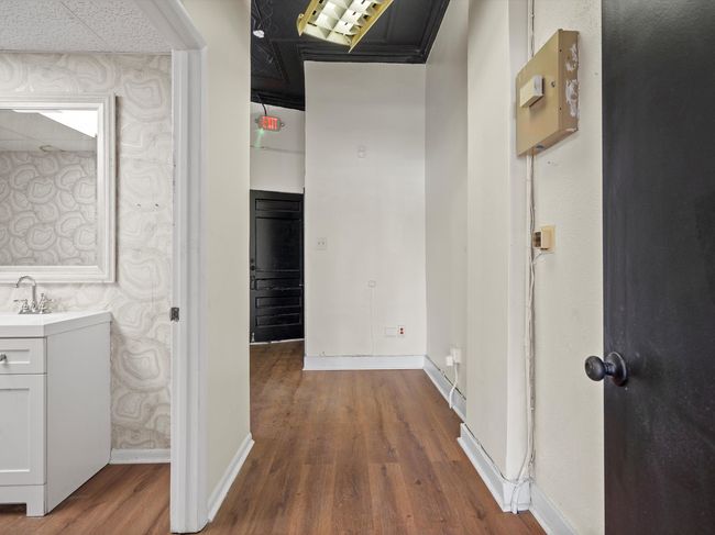 23525 Woodward Ave, Home with 0 bedrooms, 4 bathrooms and 5 parking in Ferndale MI | Image 24