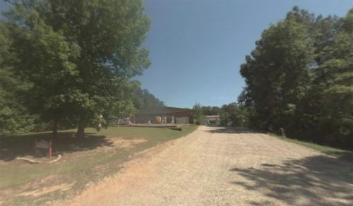 27 Greensburg St, Greensburg, LA, 70441-5212 | Card Image