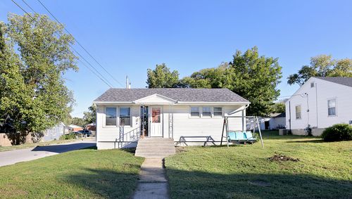 321 W Jefferson Street, Marshfield, MO, 65706 | Card Image