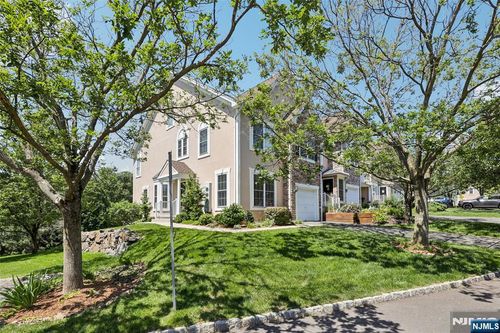 72 Magnolia Way, North Haledon, NJ, 07508-3119 | Card Image