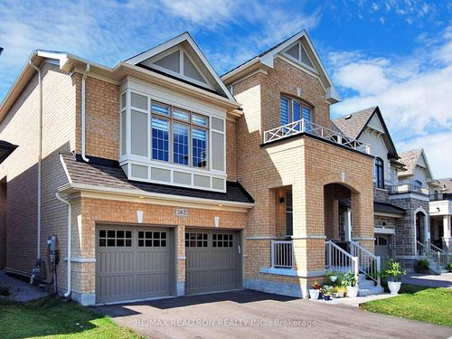 362 Danny Wheeler Blvd, Keswick, ON, L4P0K2 | Card Image