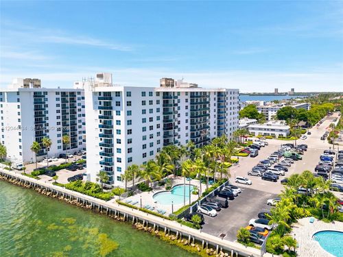 2s-7501 E Treasure Dr, North Bay Village, FL, 33141-4301 | Card Image