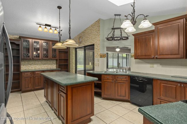 2318 Evenglow Ave, House other with 3 bedrooms, 2 bathrooms and null parking in Spring Hill FL | Image 14