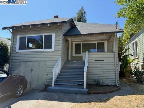 1333 Versailles Ave, Alameda, CA, 94501-4719 | Card Image