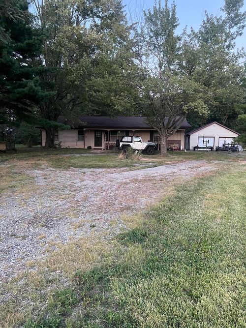 10499 Hazelton Etna Rd Sw, Etna, OH, 43062-8489 | Card Image