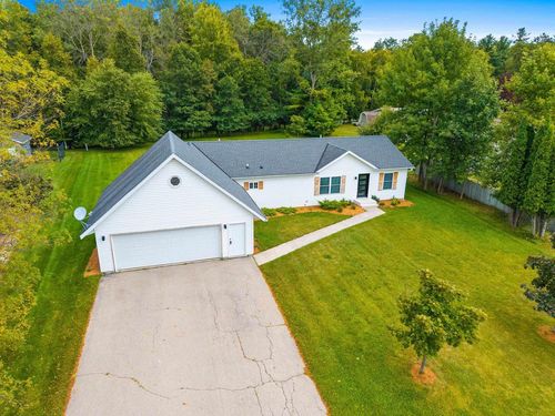 510 Meadow Lane, Peshtigo, WI, 54157 | Card Image