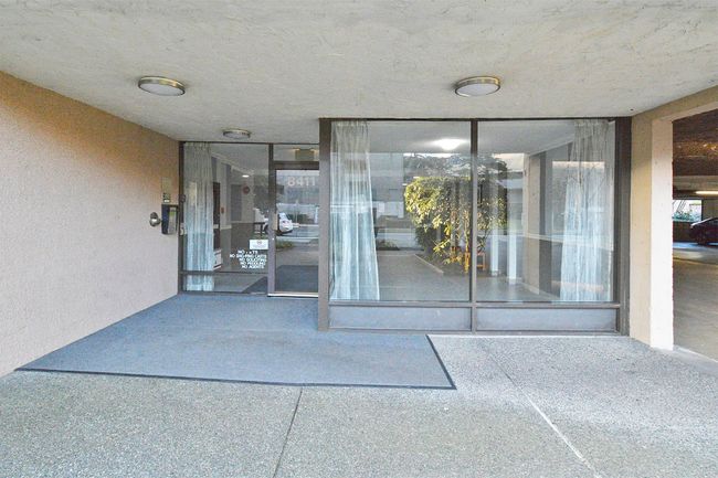 226 - 8411 Ackroyd Road, Condo with 2 bedrooms, 1 bathrooms and 1 parking in Richmond BC | Image 3