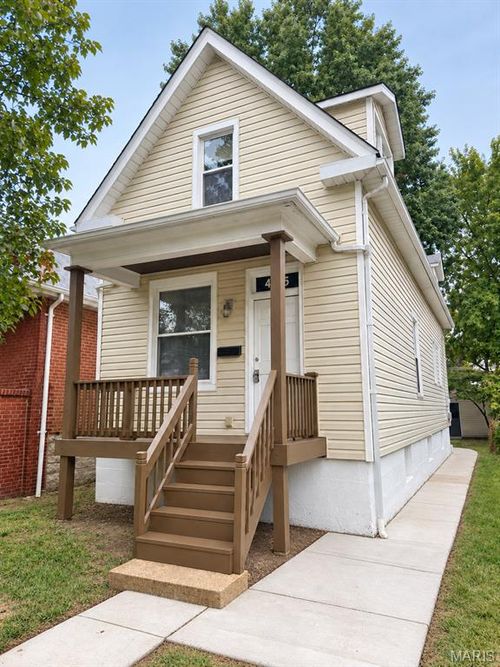 4805 Goethe Ave, Saint Louis, MO, 63116-1204 | Card Image