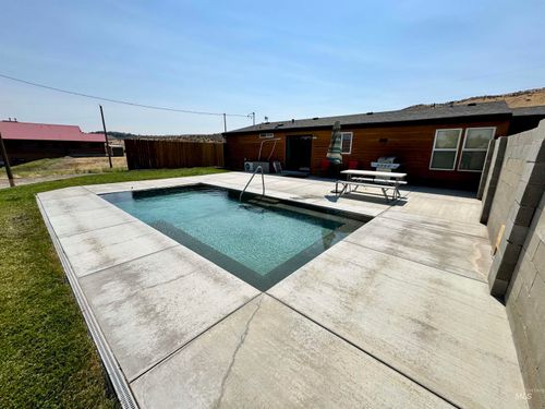 19026 Highway 30, Buhl, ID, 83316-5060 | Card Image