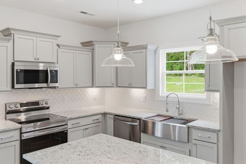 295 Spring St, La Vergne, TN, 37086-3730 | Card Image